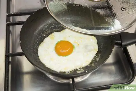 Сделайте зеленые яйца и ветчину Шаг 6