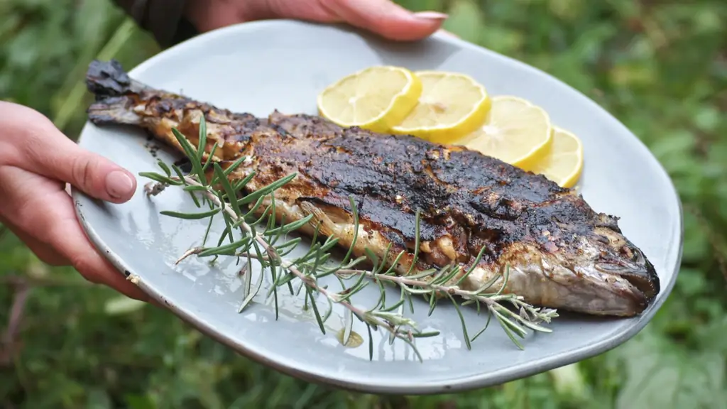 3 простых и вкусных способа приготовить рыбу с кожей