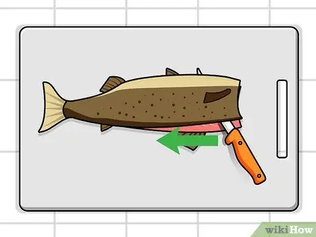 Debone a Trout Шаг 2