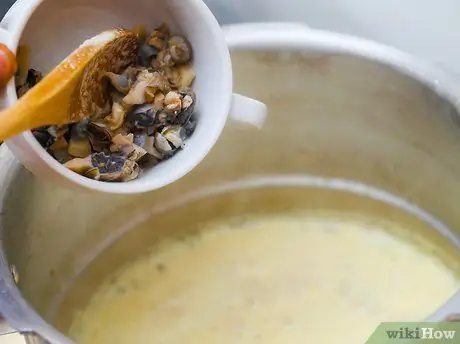 Приготовить похлебку из моллюсков из Новой Англии, шаг 10