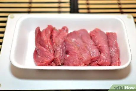 Измельчите мясо до желаемой толщины, шаг 5