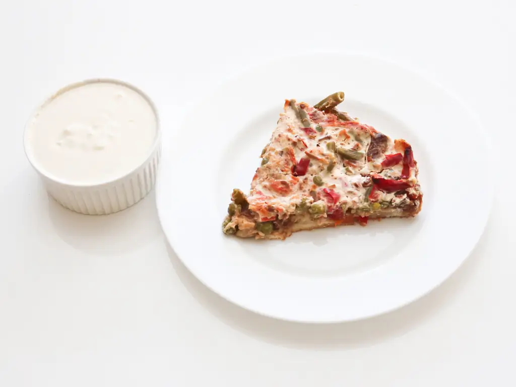 Как приготовить соус Альфредо со сливочным сыром: 10 шагов