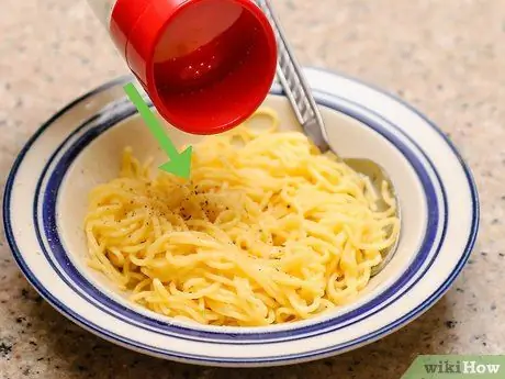 Приготовить лапшу с маслом Шаг 7