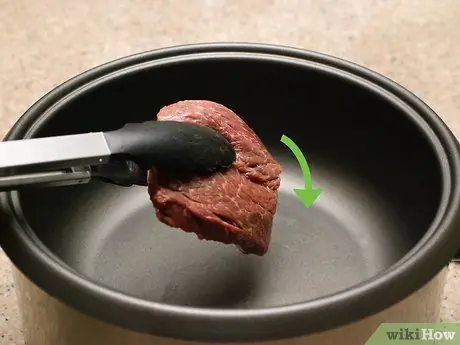 Приготовить итальянскую говядину с итальянской заправкой Шаг 1