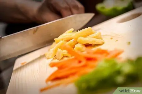 Приготовить китайскую лапшу и овощи, шаг 3