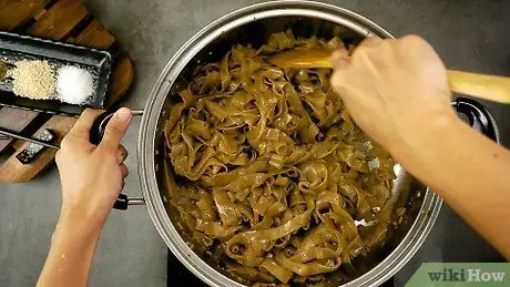 Приготовить лапшу хибачи шаг 10