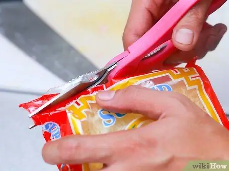 Приготовить лапшу ширатаки, шаг 1