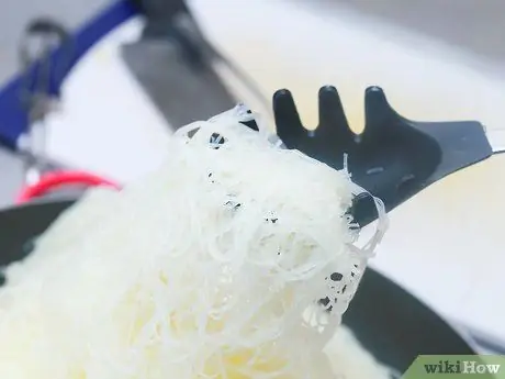 Приготовить лапшу ширатаки Шаг 8