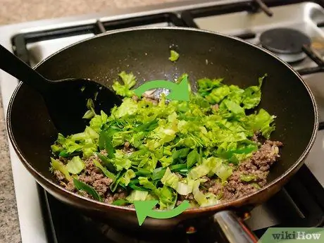 Приготовить жареную лапшу шаг 9