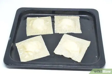 Приготовить равиоли с оберткой Wonton Шаг 8