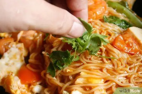 Приготовьте жареную лапшу Магги (малазийский стиль мамак) Шаг 9