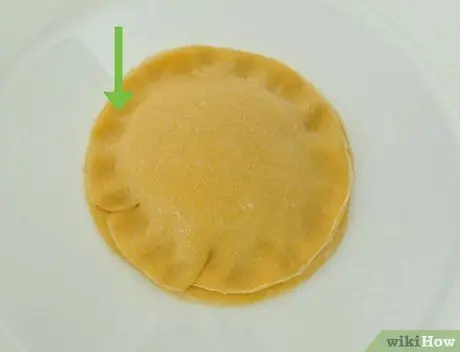 Приготовить яичные равиоли Шаг 10