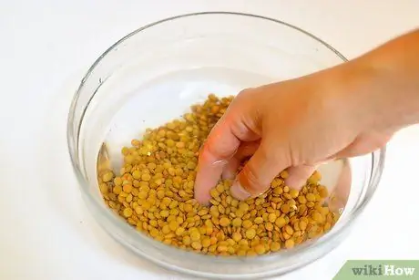 Приготовьте чечевицу Puy, шаг 2