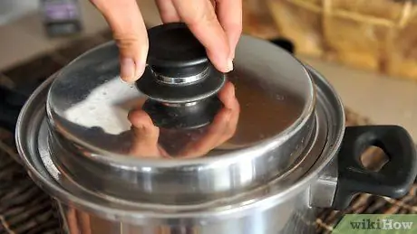 Готовьте коричневый рис и чечевицу вместе в рисоварке Шаг 4