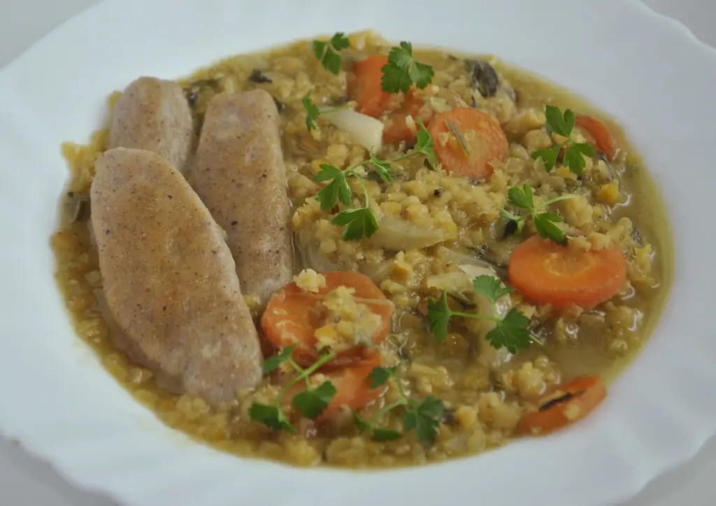 Как приготовить пельмени из кукурузной муки: 13 шагов (с иллюстрациями)