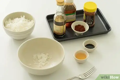 Сделайте фальшивый бекон из кокоса Шаг 1