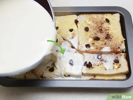 Приготовить пудинг из хлеба и сливочного масла Шаг 10