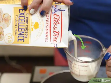 Приготовить пудинг из хлеба и сливочного масла Шаг 6