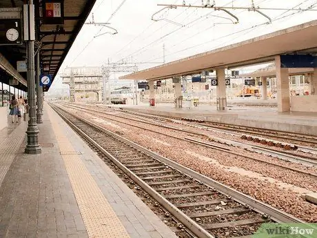 Путешествуйте по Амстердаму по дешевому шагу 1