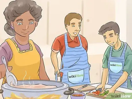 Убедите родителей отпустить вас за покупками с другом Шаг 3