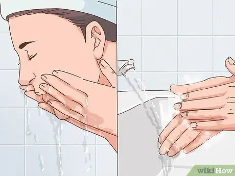 Лечить узелковые прыщи Шаг 7