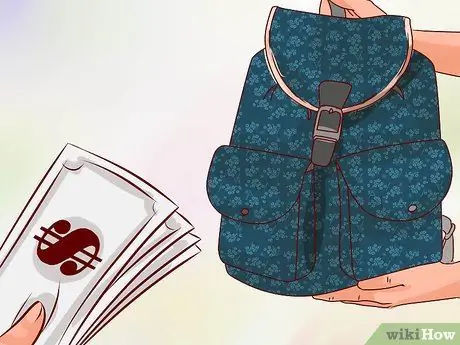 Наденьте рюкзак. Шаг 12