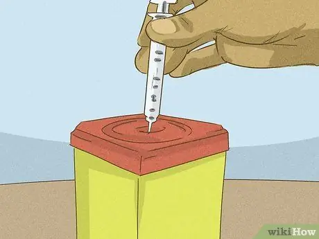 Сделайте новорожденному внутримышечную инъекцию, шаг 14