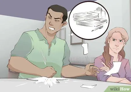 Живите с чрезмерно критичным человеком Шаг 1