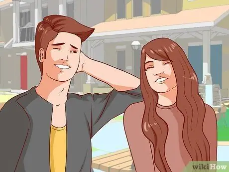 Скрыть свои чувства от понравившейся девушки Шаг 2