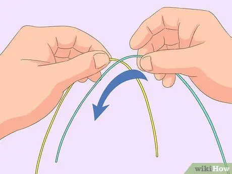 Привяжите палантин к поводку Шаг 6