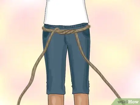 Привяжите ремень безопасности швейцарского сиденья, шаг 2