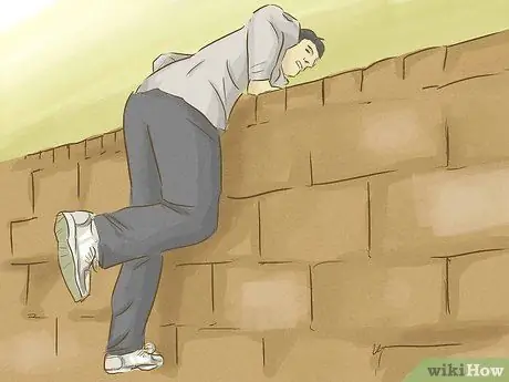 Подняться на стену Шаг 6