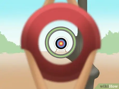 Прицелиться из сложного лука Шаг 6