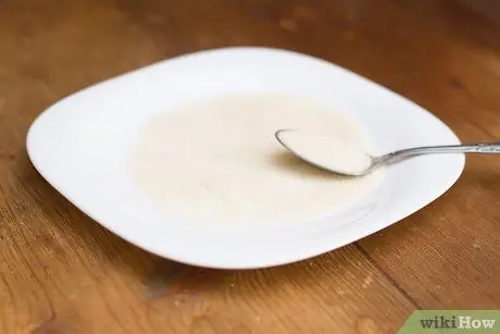 Приготовить клубничный мартини Шаг 7