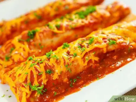 Приготовить куриные энчиладас Шаг 19