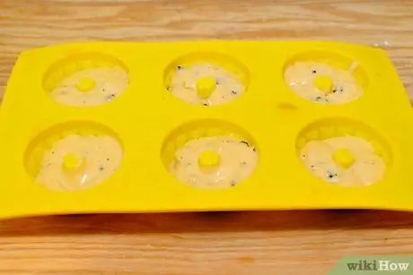 Приготовить запеченные пончики с банановой и шоколадной стружкой Шаг 6