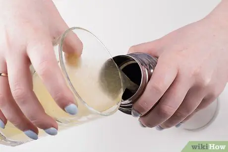 Сделайте укол жидкого кокаина, шаг 4