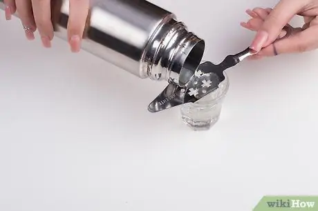 Сделайте укол жидкого кокаина, шаг 7