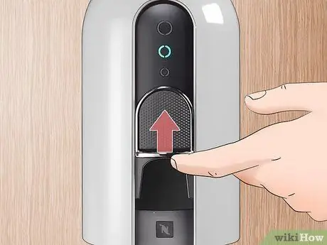 Используйте Nespresso Step 4