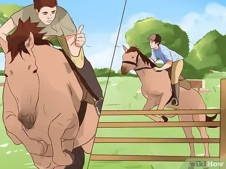 Перейти верхом на лошади Шаг 18