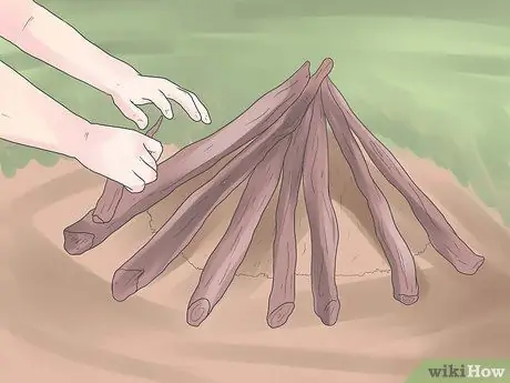 Постройте костер в типи-лагере, шаг 4