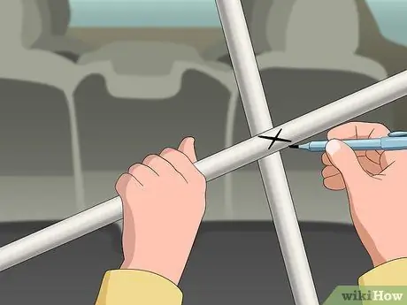 Постройте барьер для собак для вашего автомобиля Шаг 9