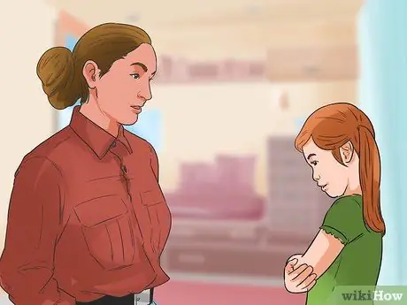 Убедите маму сделать пирсинг в ушах, шаг 7