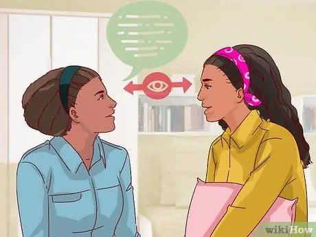 Убедите маму позволить вам побрить ноги (девочка) Шаг 8