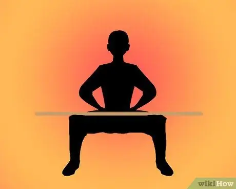 Выполните стойку лошади в кунг-фу, шаг 5