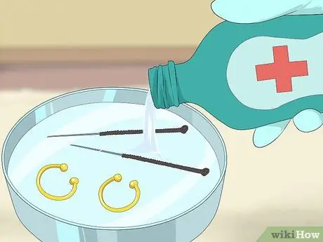 Убедите родителей позволить вам сделать кольцо для губ Шаг 13