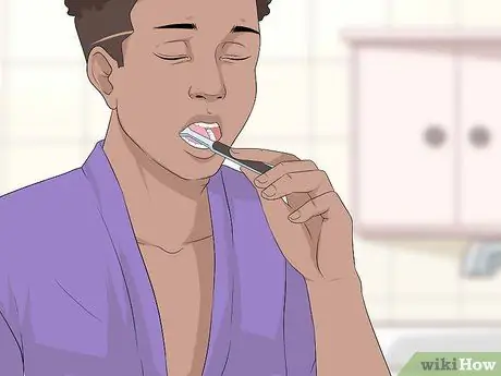 Убедите родителей позволить вам сделать кольцо для губ Шаг 4