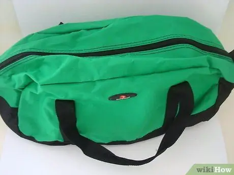 Упакуйте спортивную сумку в школу (для девочек) Шаг 1