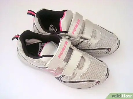 Упакуйте спортивную сумку в школу (для девочек) Шаг 5