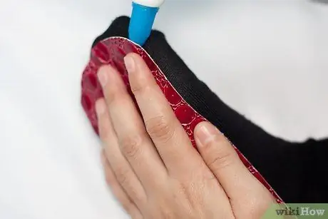 Сделайте кроссовки в стиле минимализма в прохладную погоду Шаг 10